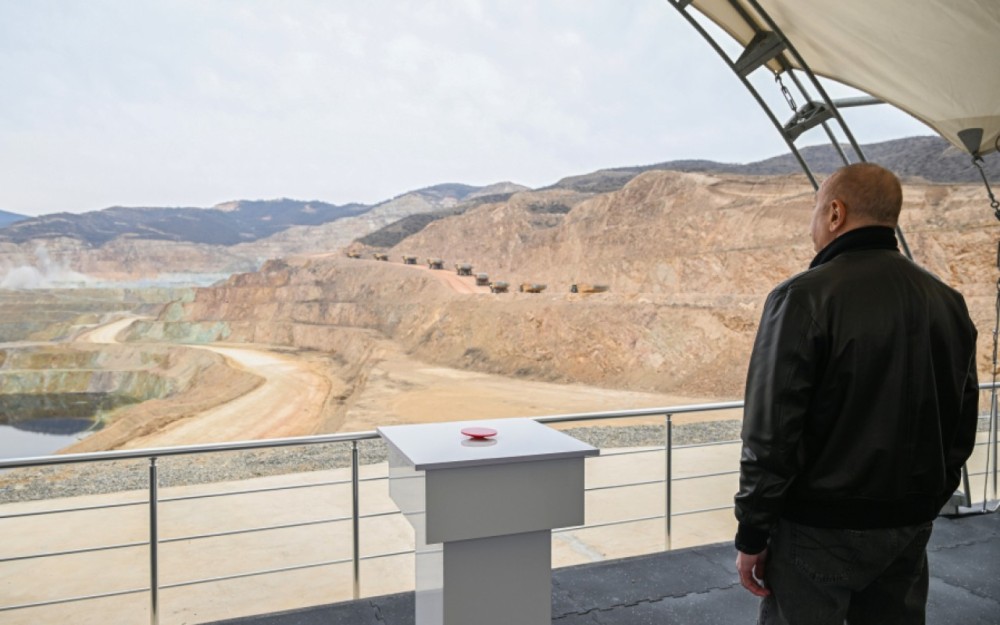 Prezident “Dəmirli” Filiz Emalı Kompleksinin fəaliyyəti ilə tanış oldu -FOTOLAR (YENİLƏNİB)